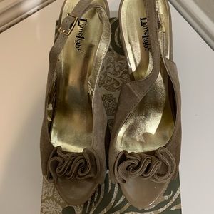 LIMELIGHT WOMEN’S BEIGE SHOES